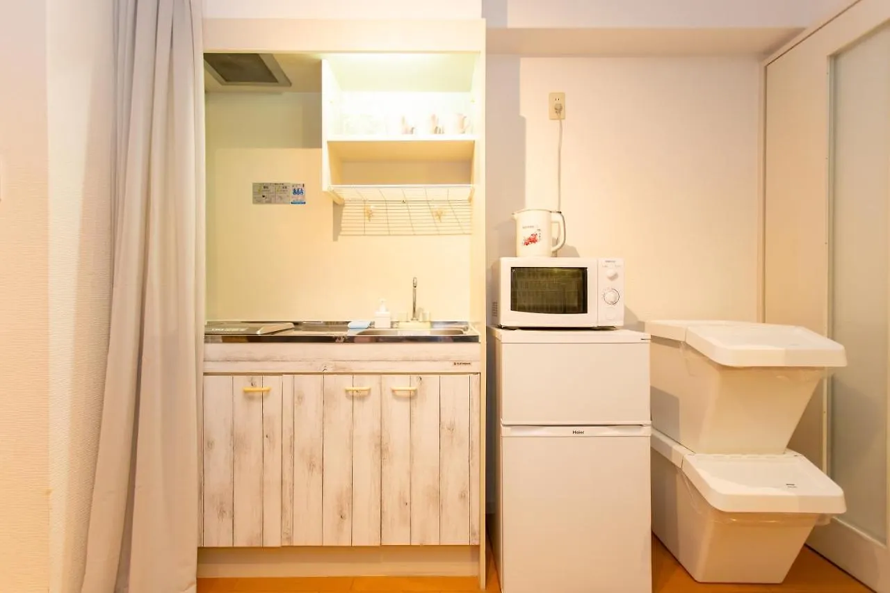 Sky Living Apartment Osaka 0*,